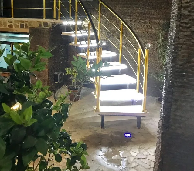 هتل فرهنگ یزد - بندانگشتی 2