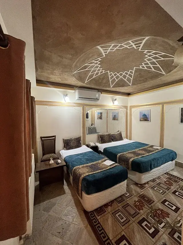 هتل فیروزه یزد - بندانگشتی 3