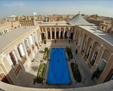 نمای هتل لاله یزد در یزد