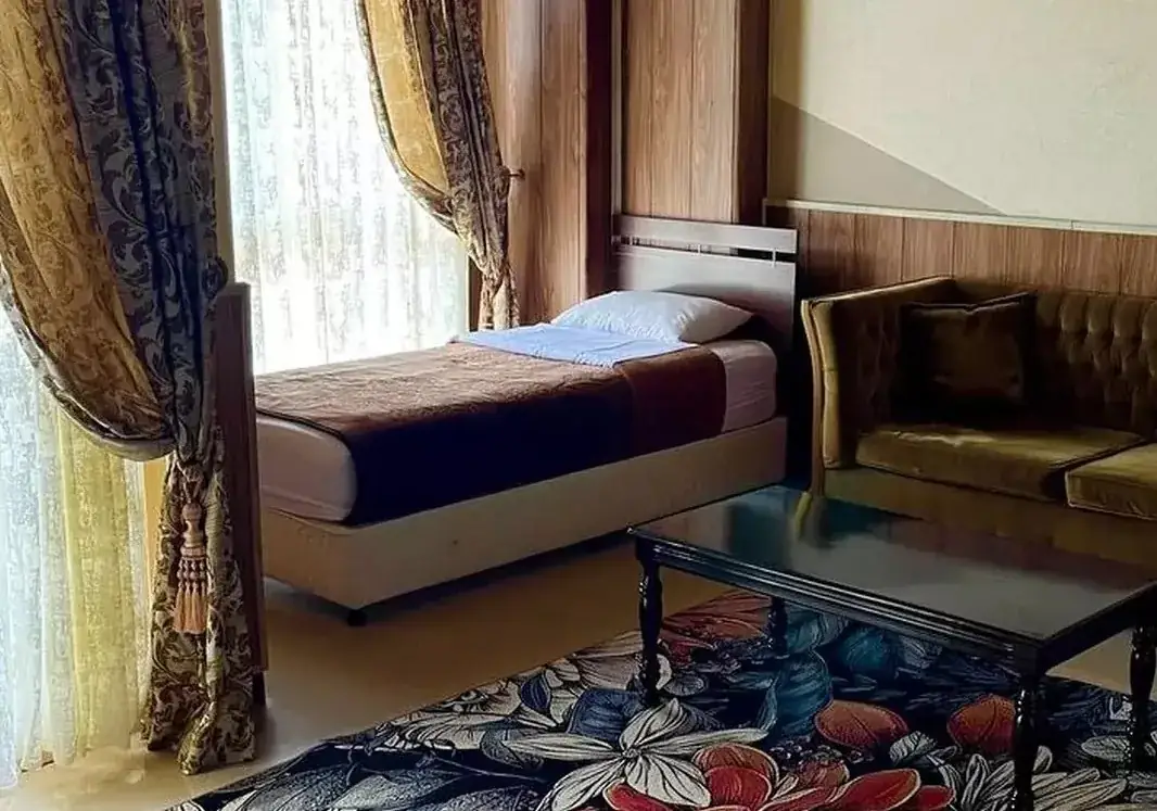 اتاق یکخواب سه تخته تراس دار رو به به دریا