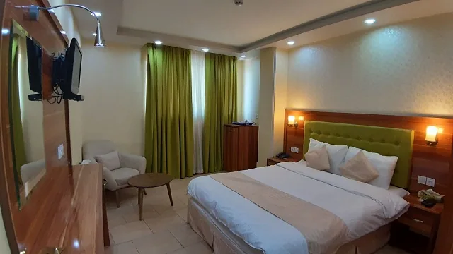 اتاق یک تخته