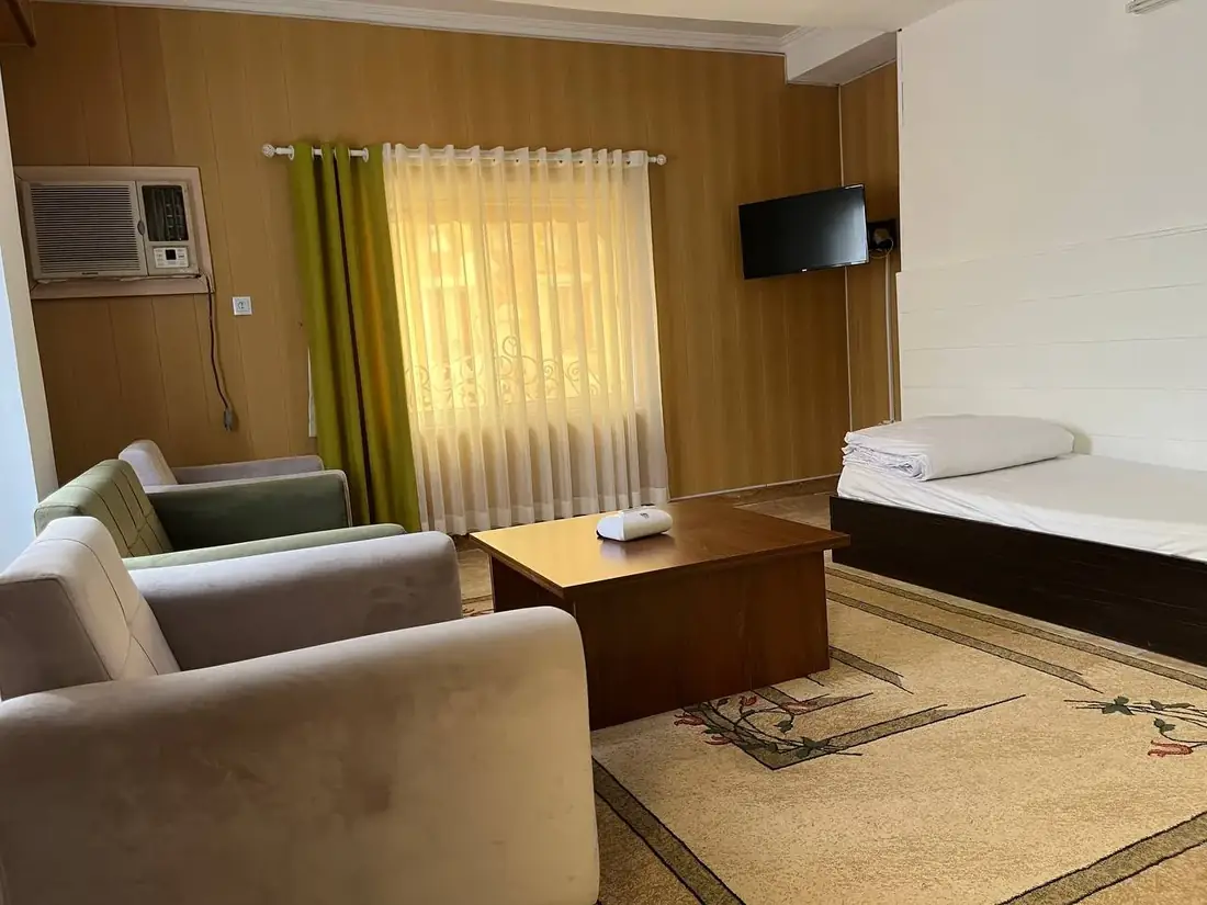 آپارتمان دو خوابه پنج نفره
