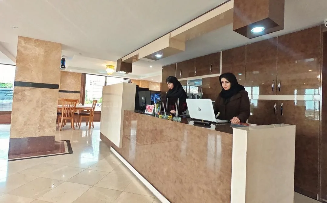 هتل قصرامید فومن - بندانگشتی 4