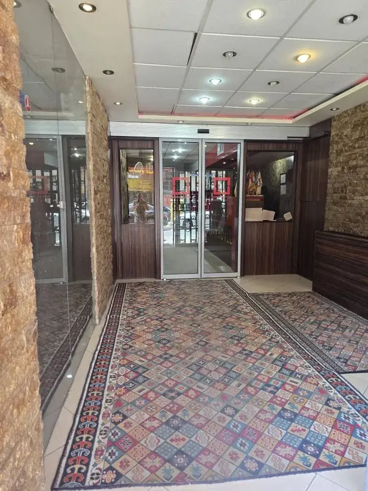 هتل سامان کرج - بندانگشتی 2