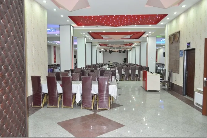 هتل زمرد خوی - بندانگشتی 3