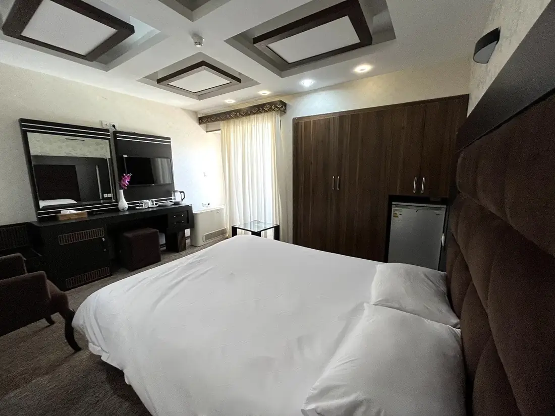 هتل آبگرم محلات - بندانگشتی 5