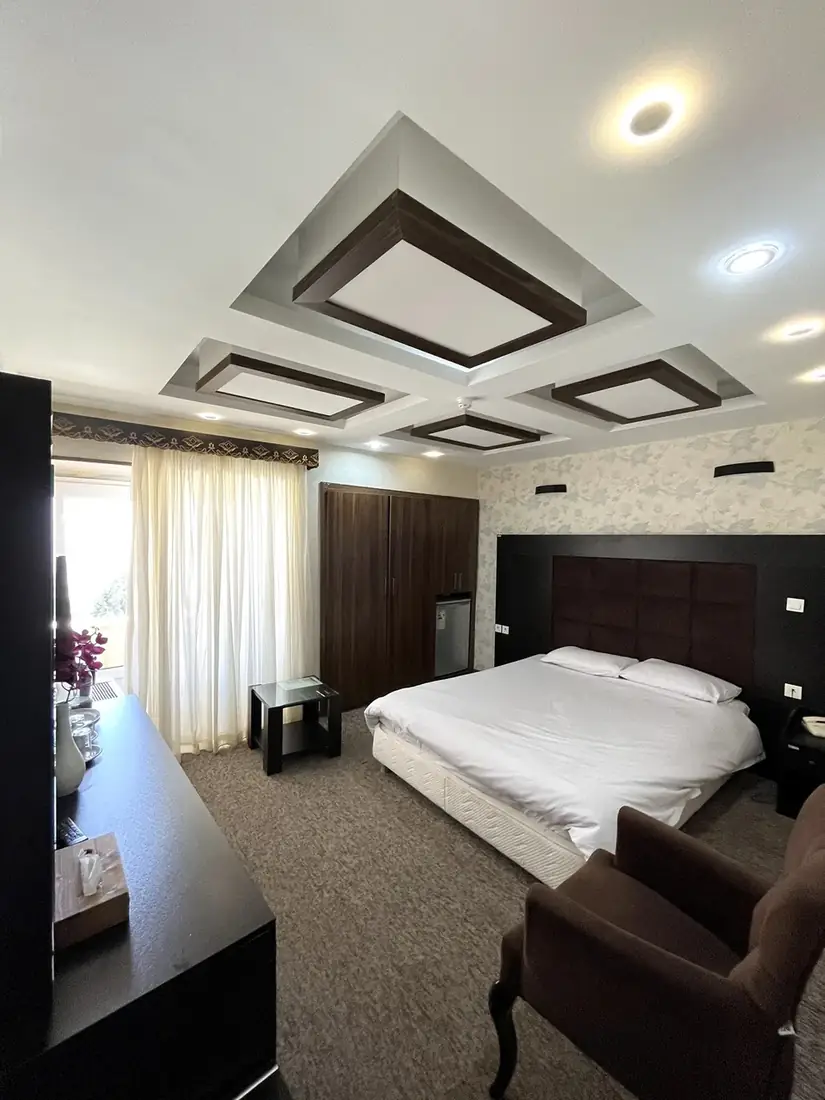 هتل آبگرم محلات - بندانگشتی 4