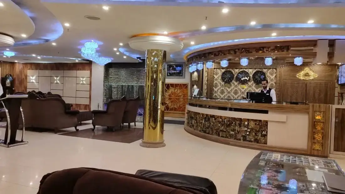 هتل سقاء مشهد - بندانگشتی 4