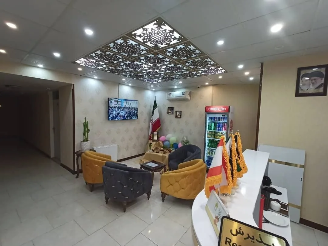 هتل آراسته قم - بندانگشتی 2