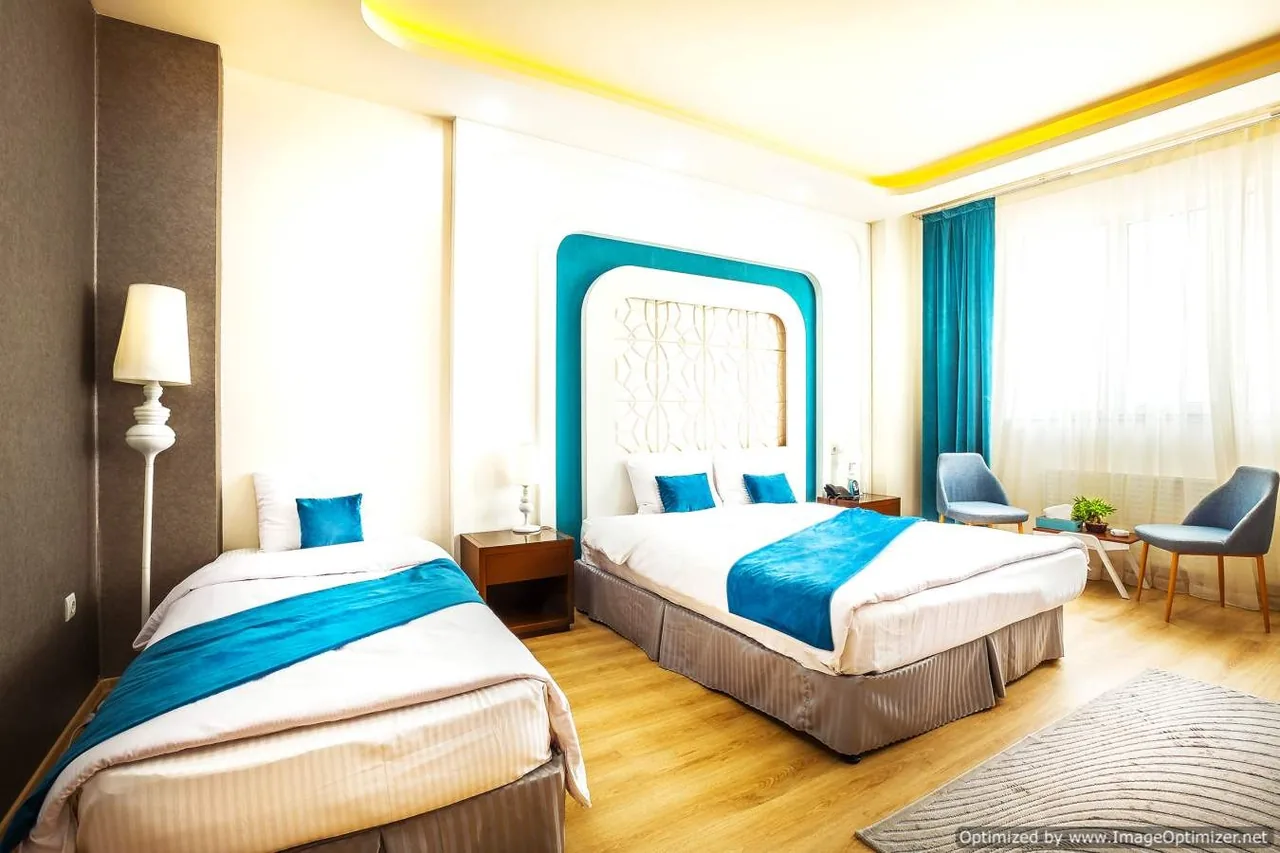 اتاق سه تخته vip(جکوزی دار)