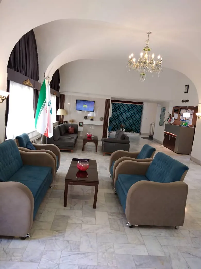 هتل جهانگردی شهرکرد - بندانگشتی 2