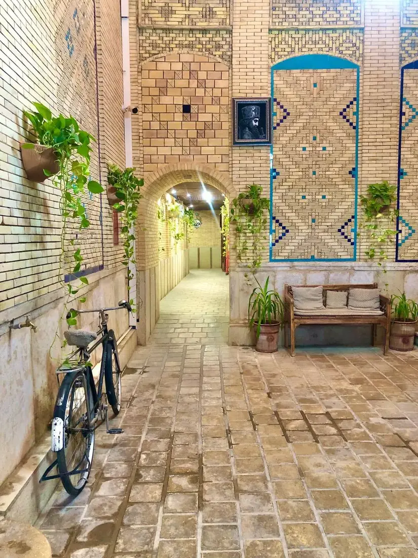 هتل پنج دری شیراز - بندانگشتی 3