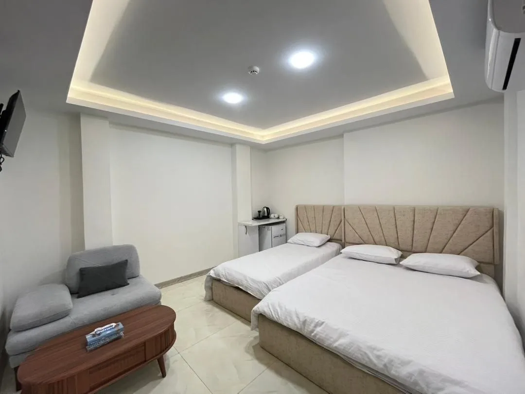 هتل شهر تبریز - بندانگشتی 6