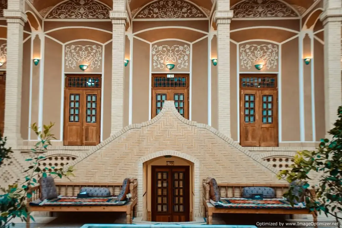 هتل بوتیک دربار یزد - بندانگشتی 3