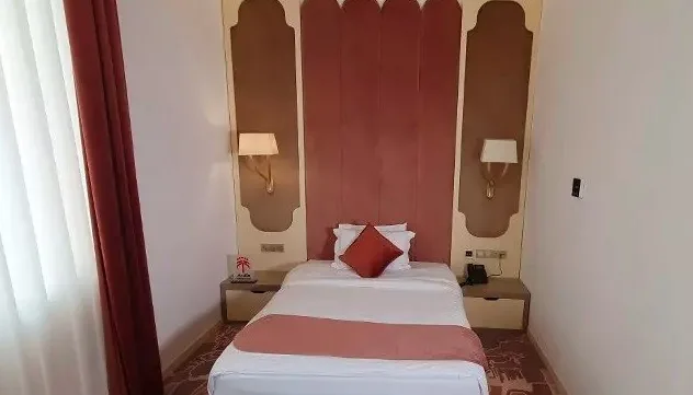 اتاق یک تخته استاندارد