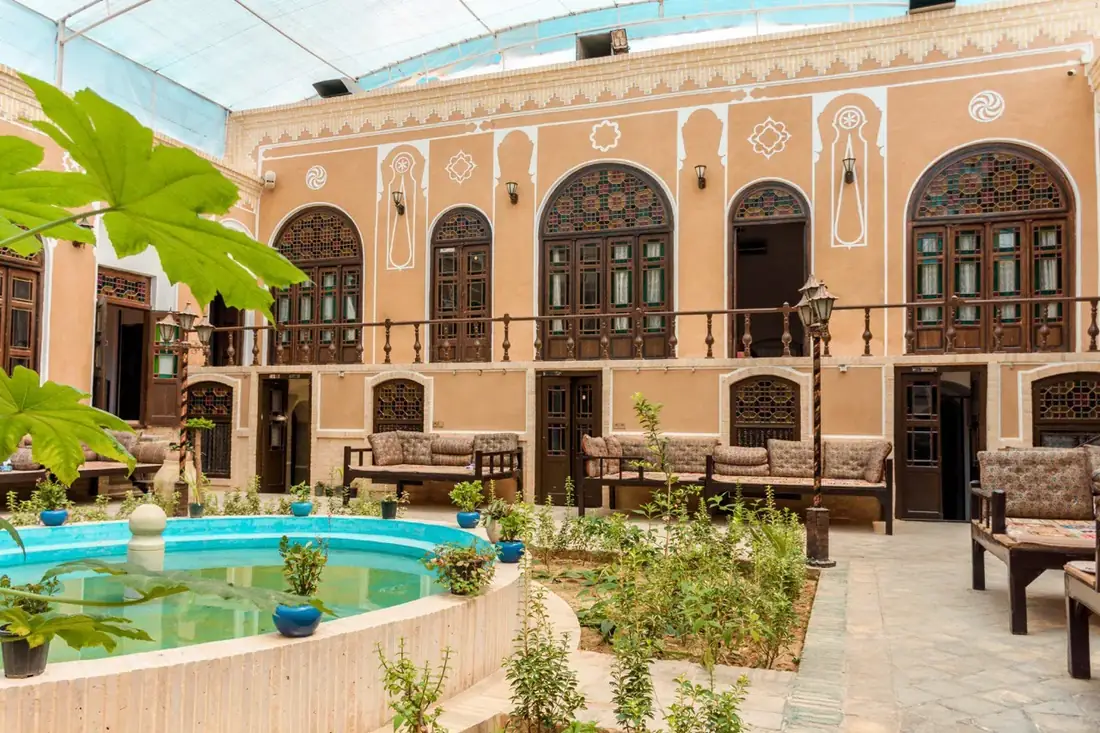 هتل سنتی رز یزد - بندانگشتی 2